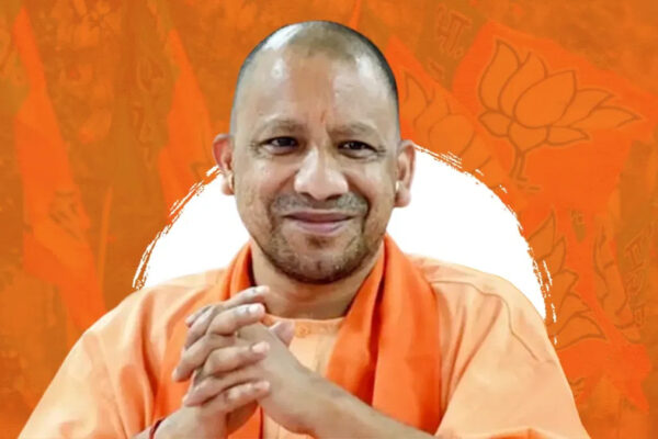 बुलडोजर एक्शन पर बोले CM योगी- सरकारी संपत्ति कब्जाने वालों की आरती नहीं उतार सकता