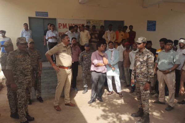 सेफ्टी टैंक में सफाई करने उतरे 5 मजदूरों की दम घुटने से मौत, मृतकों में तीन सगे भाई भी शामिल