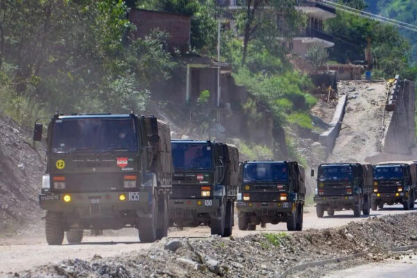 लद्दाख: खाई में गिरी भारतीय सेना की गाड़ी, 9 जवानों की मौत, 1 घायल