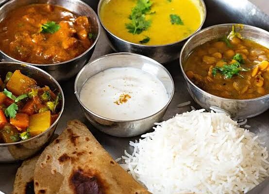 हेल्थ के लिए नुकसानदायक हो सकता है ठंडा खाना, जानिए गर्म खाना क्यों है फायदेमंद