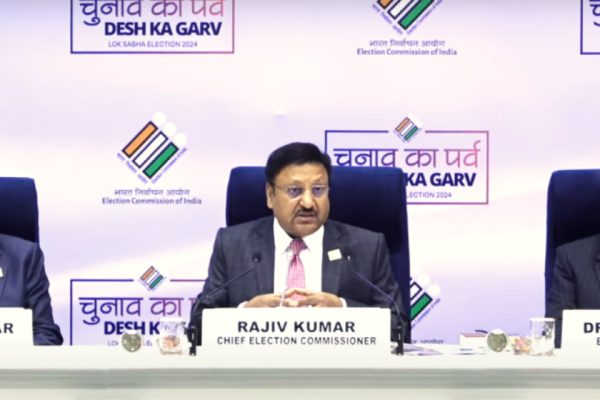 मतदान के अंतिम आंकड़ों का खु़लासा करने का कोई क़ानूनी प्रावधान नहीं है : चुनाव आयोग
